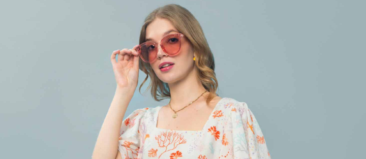Pilihan Outfit Kece untuk Bersantai di Pantai