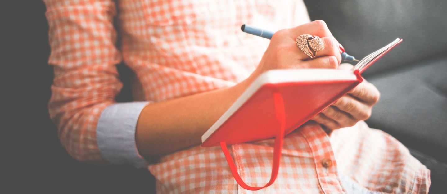 Manfaat Journaling untuk Membuat Tidurmu Lebih Berkualitas