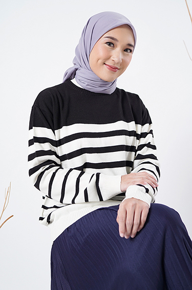 Sweater Emma Black Stripes
