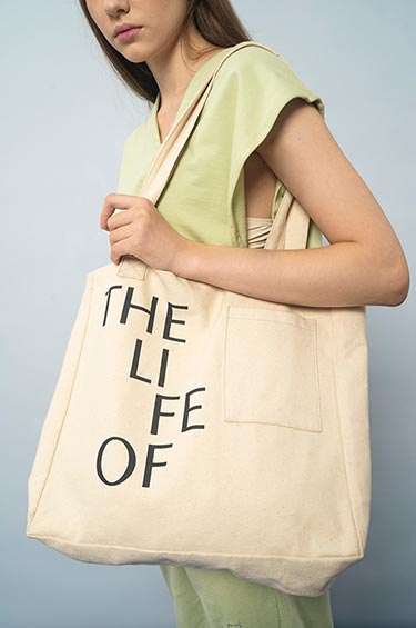 Off White Golas Tlo