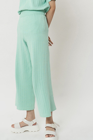 Turquoise Cour