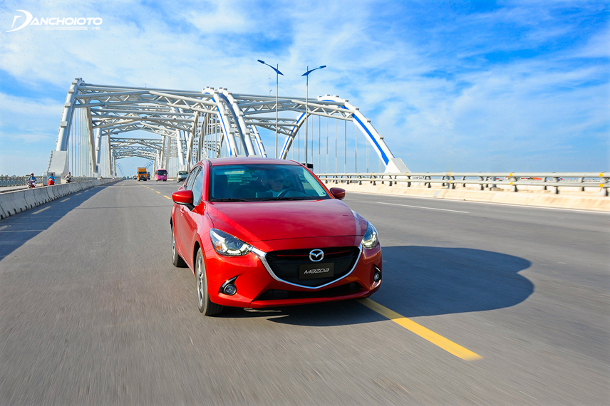 Mazda 2 không được đánh giá cao về khả năng cách âm