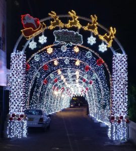 DFCC BANK CONTRIBUTES TO LIGHING UP THIS FESTIVE SEASON 2 DFCC BANK CONTRIBUTES TO LIGHING UP THIS FESTIVE SEASON 2