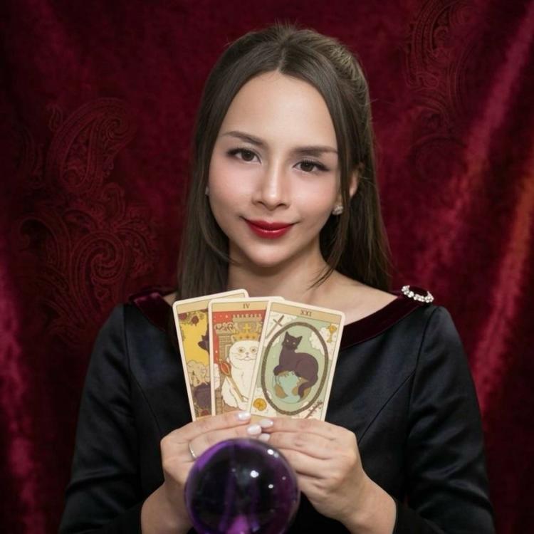 รูปโปรไฟล์ของ Sister Horo ไพ่สื่อคำตอบ