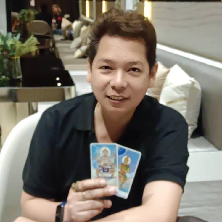 รูปโปรไฟล์ของ ลัคกี้พยากรณ์