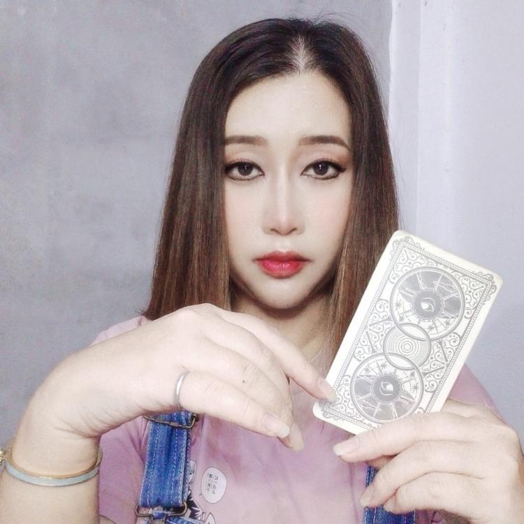 รูปโปรไฟล์ของ อ.กนกลักษณ์