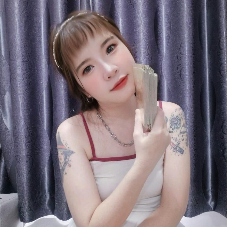 รูปโปรไฟล์ของ Vivienne(อบอุ่นฮิลใจ)