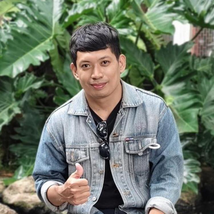 รูปโปรไฟล์ของ หมอต้นพยากรณ์