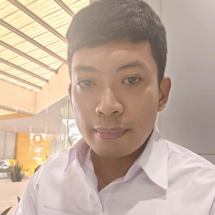 รูปโปรไฟล์ของ หมอต้นทาโรพยากรณ์