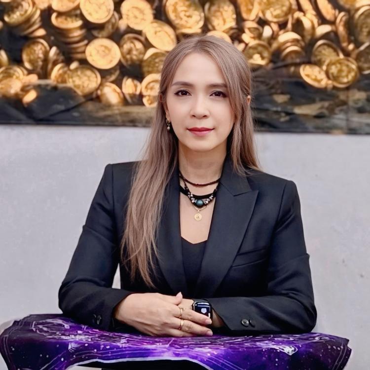 รูปโปรไฟล์ของ อ.จา ลัคนาพยากรณ์