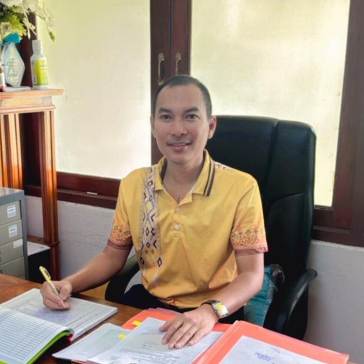 รูปโปรไฟล์ของ อ.ณธรรศ เวสสุวรรณ