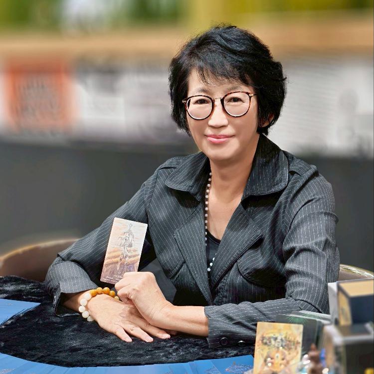 รูปโปรไฟล์ของ อ.ฟ้า สกายมนตรา