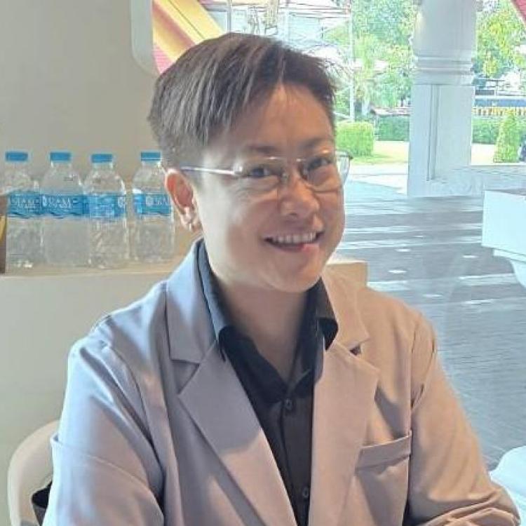 รูปโปรไฟล์ของ หมออ๊อฟ