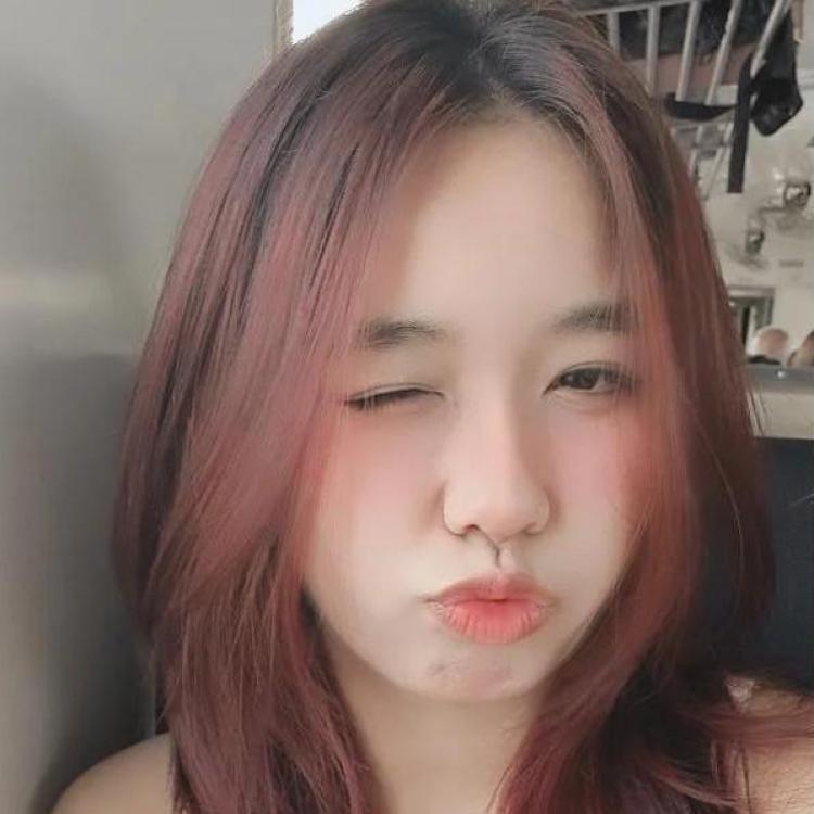 รูปโปรไฟล์ของ แม่หมออลิส