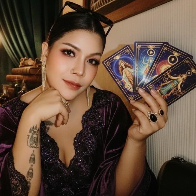 รูปโปรไฟล์ของ แม่หมอ Moon