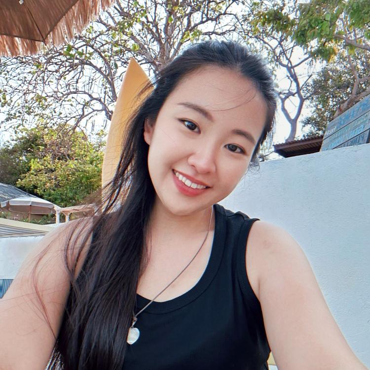 รูปโปรไฟล์ของ เฮเลนพยากรณ์