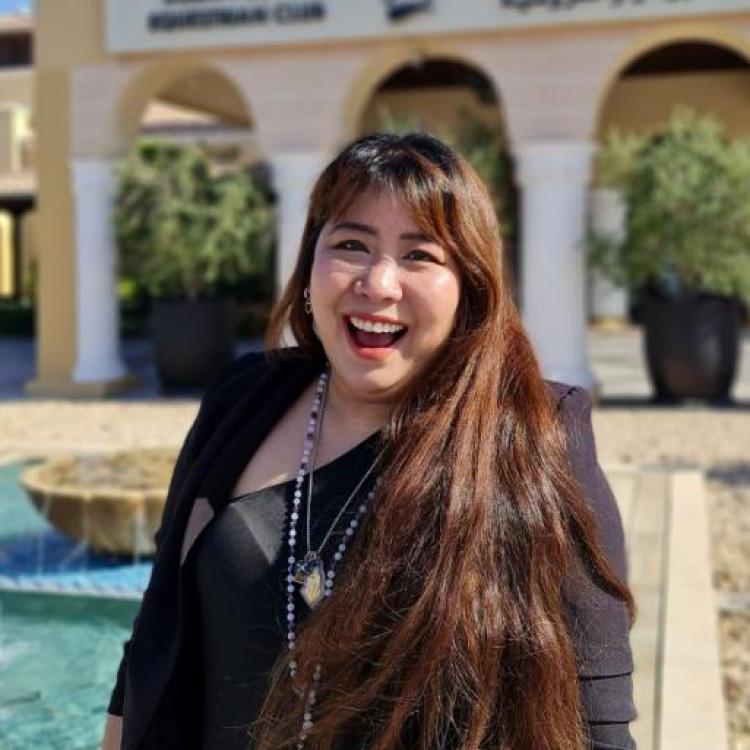 รูปโปรไฟล์ของ แม่หมอนีออน ส่องดวง