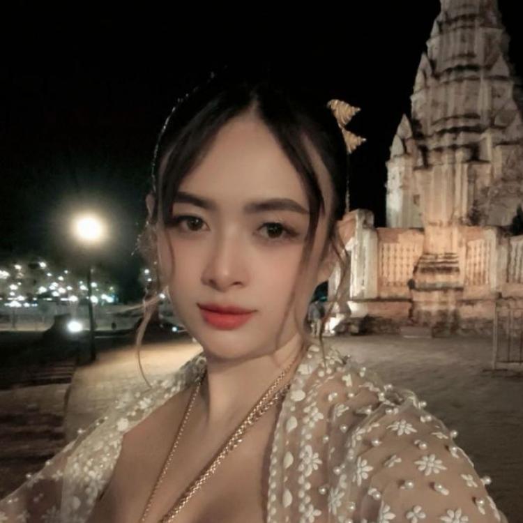 รูปโปรไฟล์ของ หมอนาว