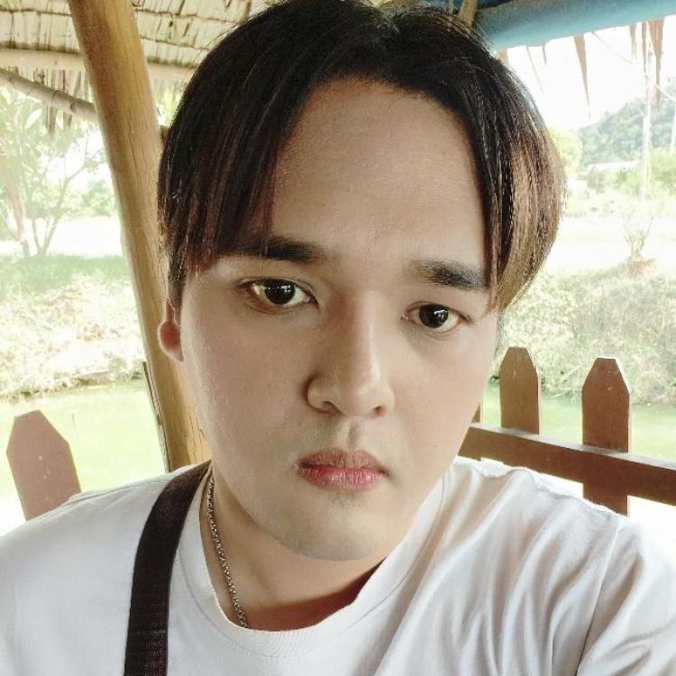 รูปโปรไฟล์ของ หมอไอย ไอยเรศ