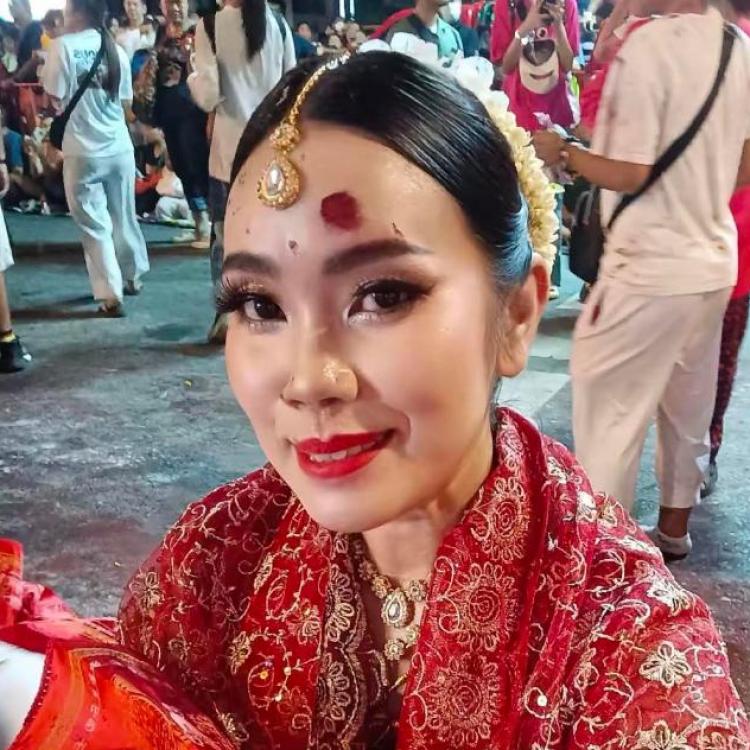 รูปโปรไฟล์ของ พี่หมอก้อยไพ่ยิปซี