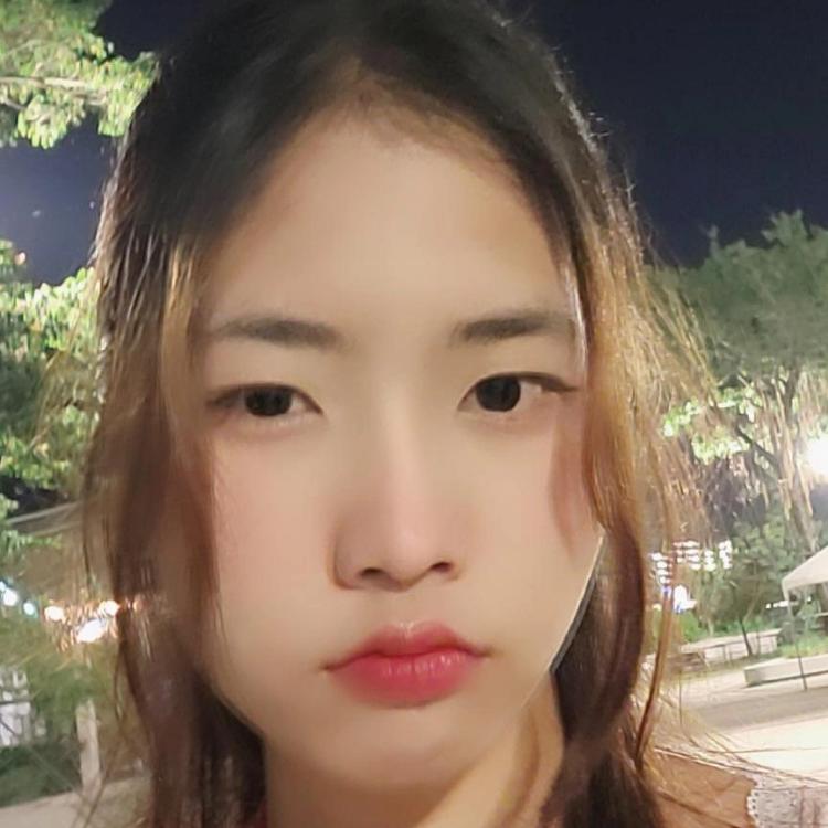 รูปโปรไฟล์ของ แม่หมอก้อนส้ม