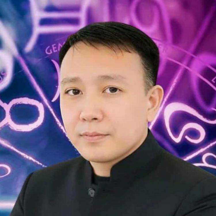 รูปโปรไฟล์ของ อ.วรากรณ์