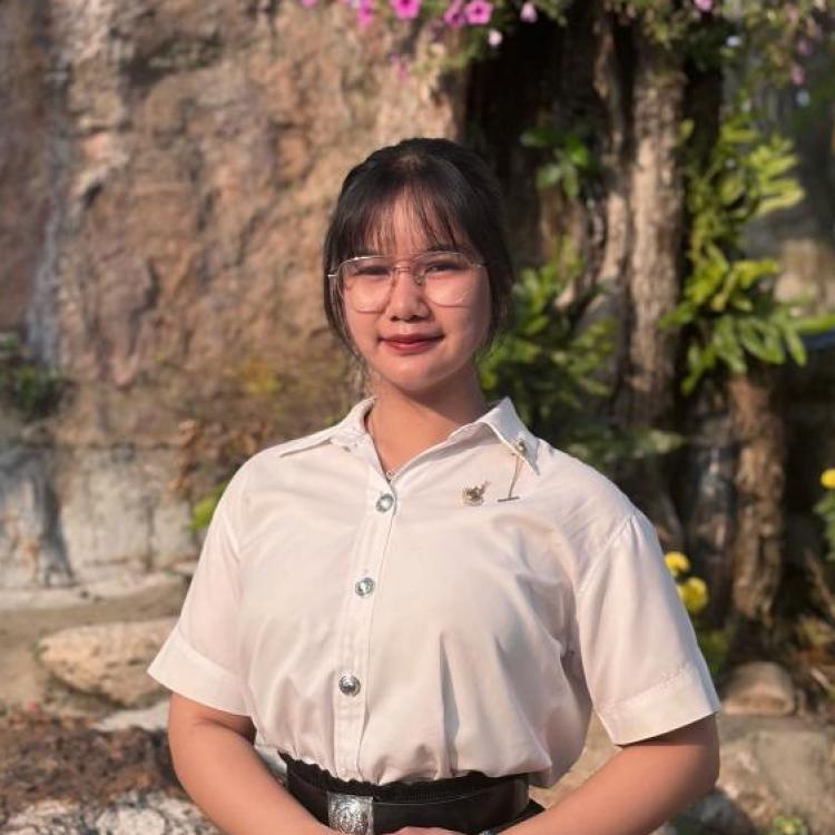 รูปโปรไฟล์ของ แม่หมอเนื้อทอง