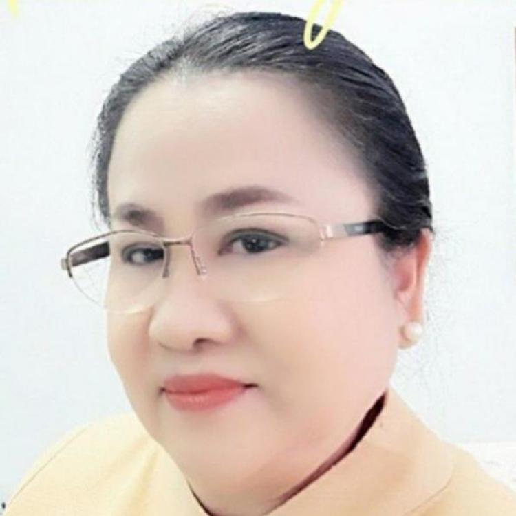 รูปโปรไฟล์ของ หมออ้อม พรหมญาณ