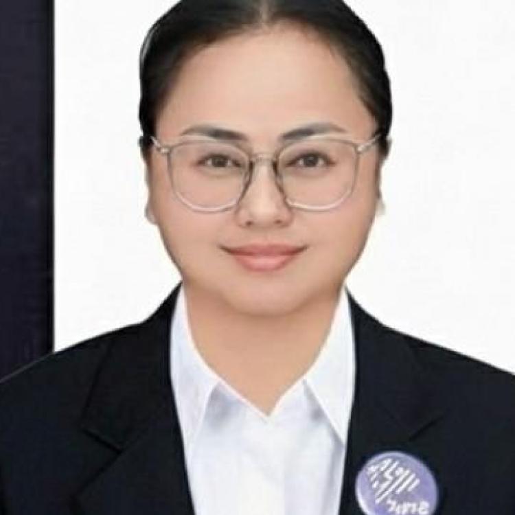 รูปโปรไฟล์ของ ครูเพนนี นาคียฤทธิ์