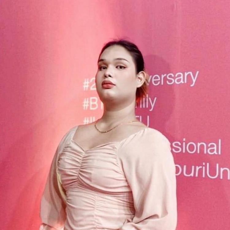 รูปโปรไฟล์ของ เเม่หมอดิวดิว