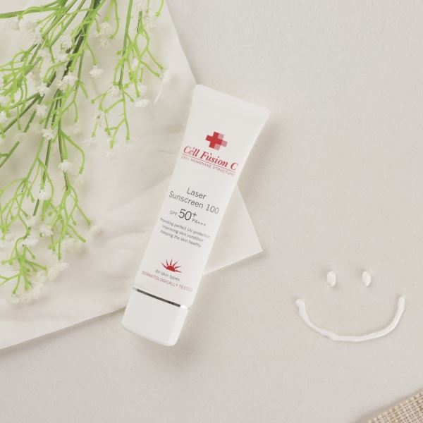 Cell Fusion C Kem chống nắng màu đỏ Laser Sunscreen 100 SPF 50+ PA+++ 50ml Cell Fusion C Kem chống nắng màu đỏ Laser Sunscreen 100 SPF 50+ PA+++ 50ml