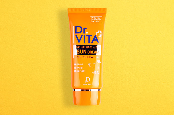 Daycell Kem chống nắng cấp vitamin Dr. Vita Suncream SPF 50+ PA+++ 50g Daycell Kem chống nắng cấp vitamin Dr. Vita Suncream SPF 50+ PA+++ 50g