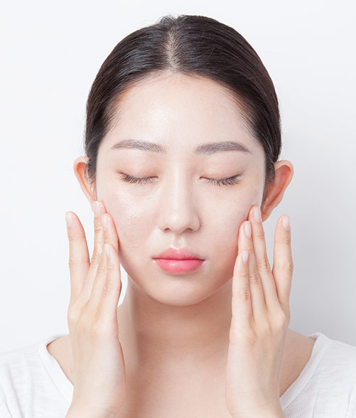 Innisfree Tẩy trang trà xanh Green Tea Moisture Cleansing Oil 150ml Innisfree Tẩy trang trà xanh Green Tea Moisture Cleansing Oil 150ml