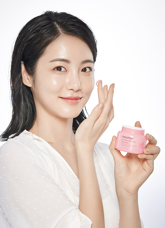 Innisfree Kem Dưỡng Ẩm Trắng Da Jeju Cherry Blossom Jelly Cream 50ml Innisfree Kem Dưỡng Ẩm Trắng Da Jeju Cherry Blossom Jelly Cream 50ml