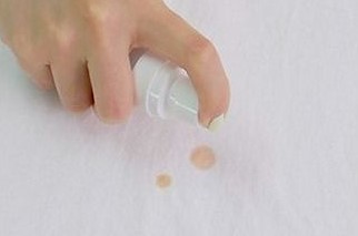 Common Haus Xịt tẩy trắng kháng khuẩn Stain Remover Spray 50ml Common Haus Xịt tẩy trắng kháng khuẩn Stain Remover Spray 50ml