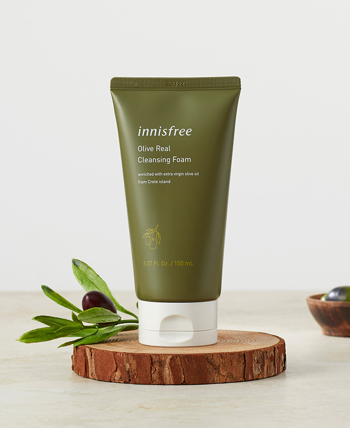 Innisfree Sữa rửa mặt dưỡng ẩm sâu Olive Real Cleasing Foam 150ml Innisfree Sữa rửa mặt dưỡng ẩm sâu Olive Real Cleasing Foam 150ml