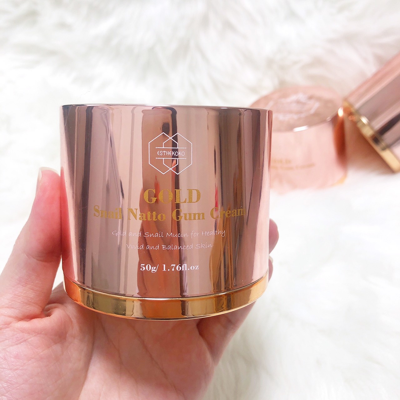 Esthekoko Kem natto ốc sên vàng 24K 50ml Esthekoko Kem natto ốc sên vàng 24K 50ml