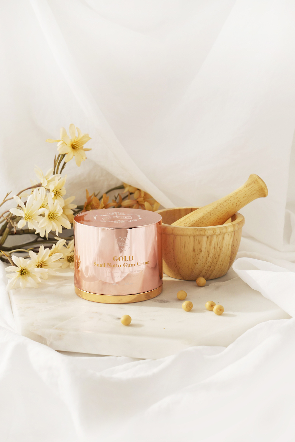Esthekoko Kem natto ốc sên vàng 24K 50ml Esthekoko Kem natto ốc sên vàng 24K 50ml