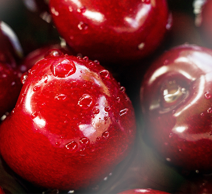 UV varnish finishing for brochures, flyers, and cards with glossy protective coating for vibrant, professional prints