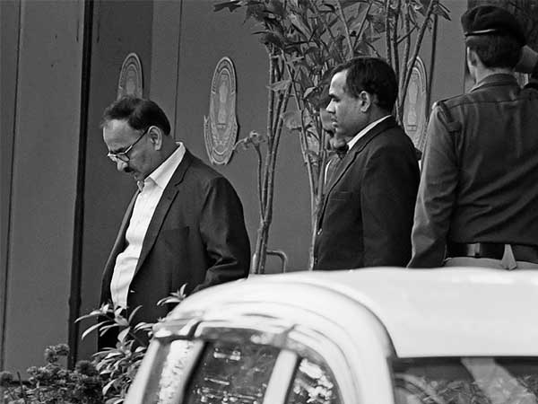 Alok Verma revokes almost all transfers effected in his absence Alok Verma revokes almost all transfers effected in his absence
