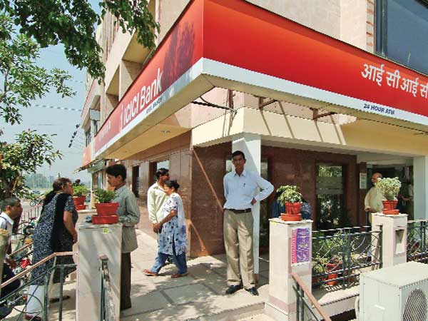 CBI lens on Maha ex-chief secretary in ICICI Bank case CBI lens on Maha ex-chief secretary in ICICI Bank case