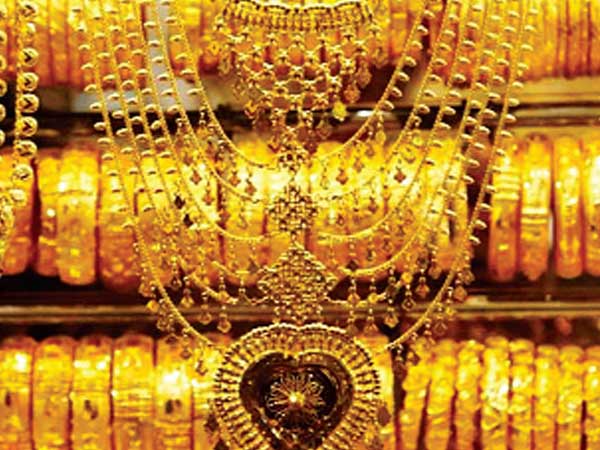 Gold prices hit six-year high, seen heading to Rs 34,500 Gold prices hit six-year high, seen heading to Rs 34,500
