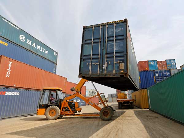 Trade deficit widens to $17.13b Trade deficit widens to $17.13b