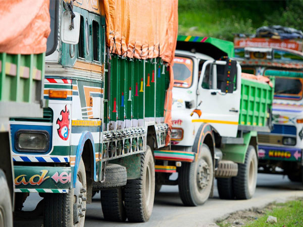 E-Way Bill Faces Crafty Deals E-Way Bill Faces Crafty Deals