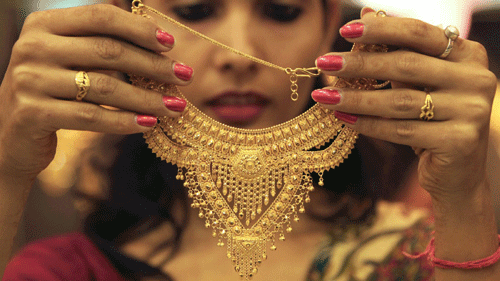Gold jewellery demand to fall 2-4% this year Gold jewellery demand to fall 2-4% this year