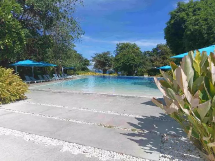 For Sale: Studio Unit at Tambuli, Mactan – Great Pools and Beach Access - photo 6