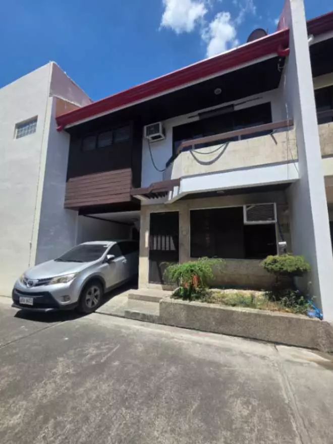 For Sale: Spacious Townhouse along R. Duterte with Parking - photo 2