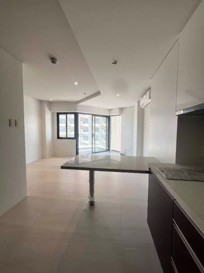 For Sale: Studio Unit at Tambuli, Mactan – Great Pools and Beach Access