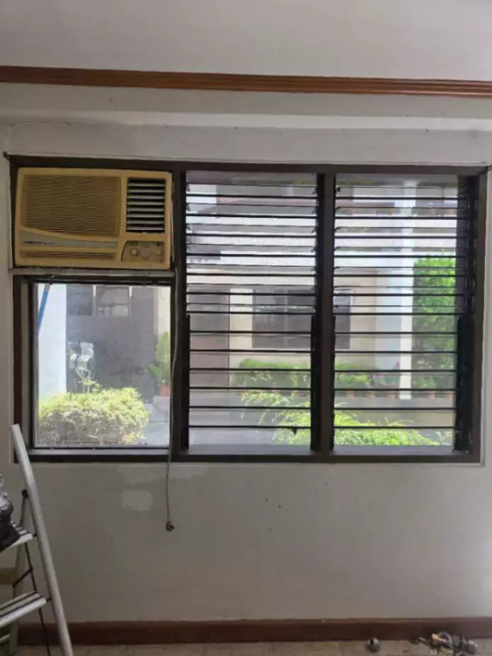 For Sale: Spacious Townhouse along R. Duterte with Parking - photo 3
