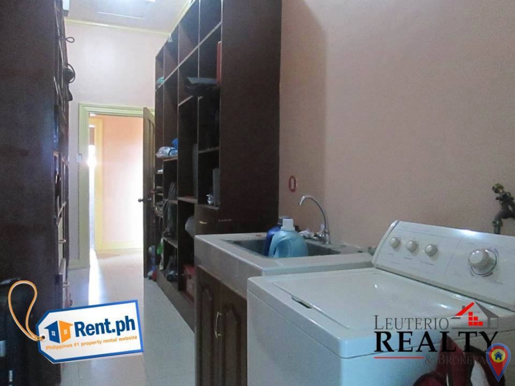 Bungalow House For Rent In Liloan Cebu With Swimming Pool Filipino Homes